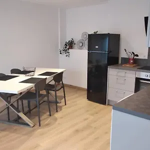 T2 Refait à Neuf Au Coeur De Cluses